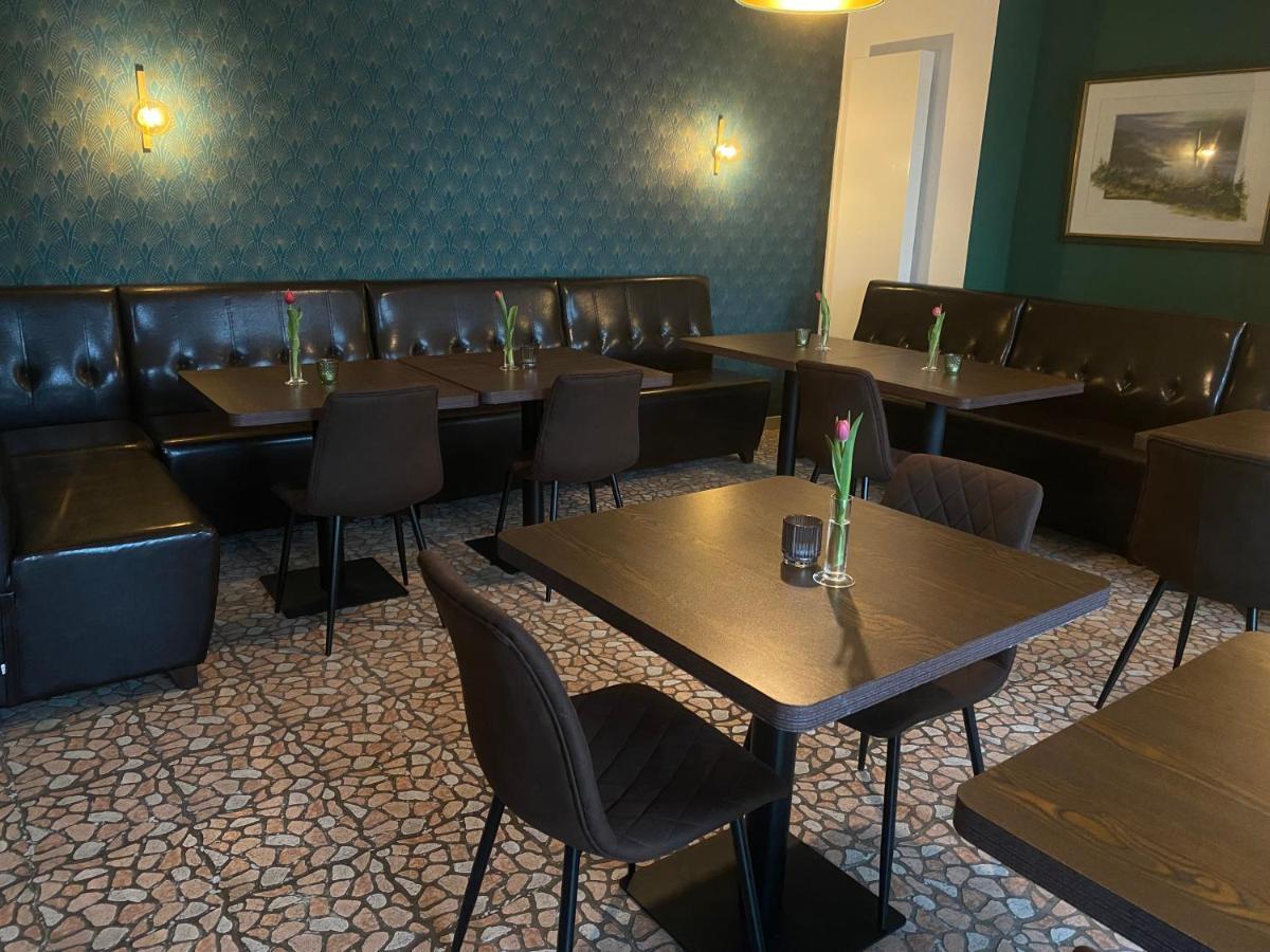 Hotel Vier Loewen Traben-Trarbach Bagian luar foto