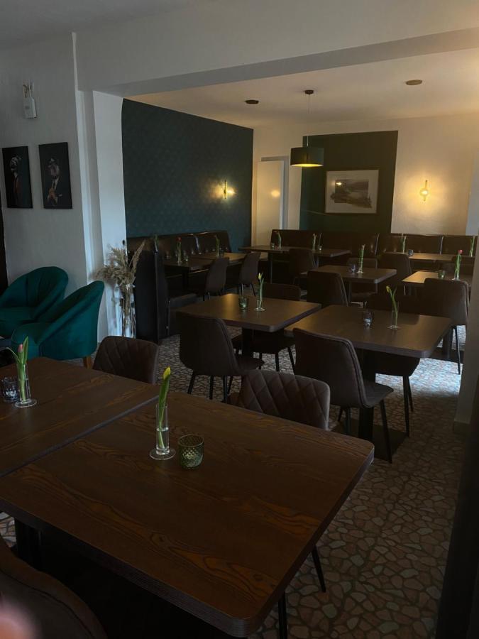 Hotel Vier Loewen Traben-Trarbach Bagian luar foto