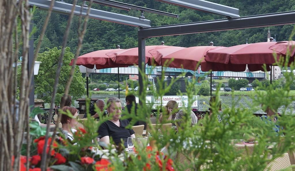 Hotel Vier Loewen Traben-Trarbach Bagian luar foto