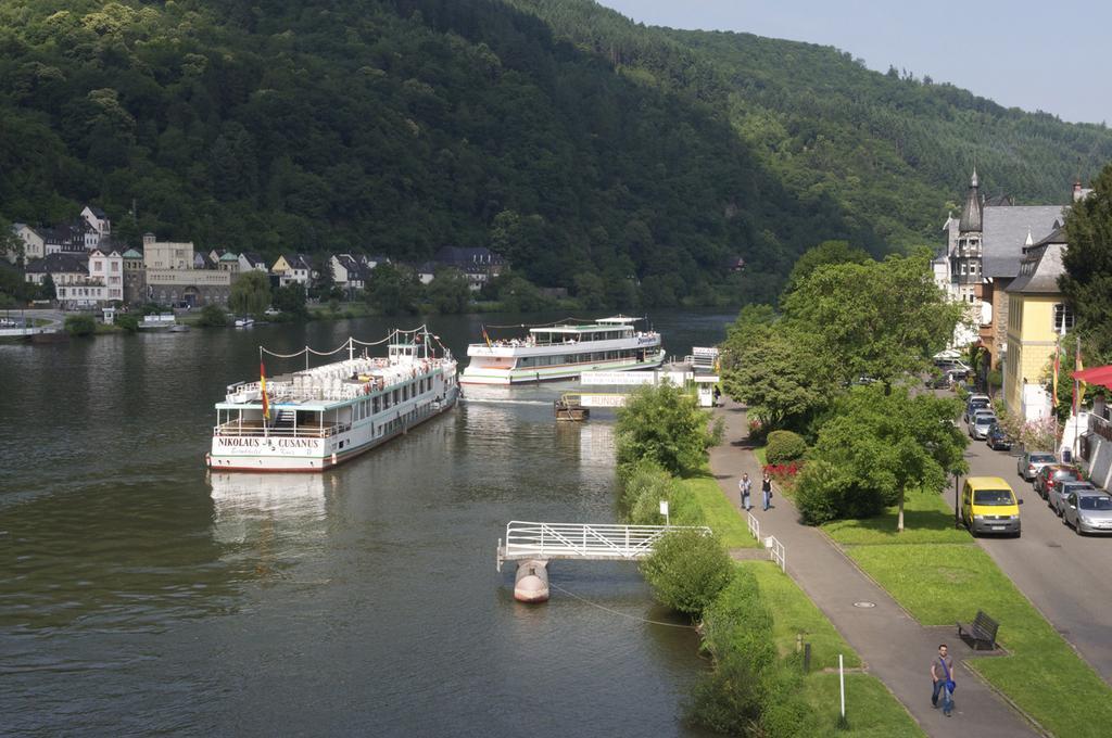 Hotel Vier Loewen Traben-Trarbach Bagian luar foto