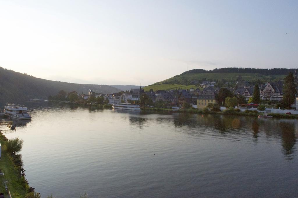 Hotel Vier Loewen Traben-Trarbach Bagian luar foto
